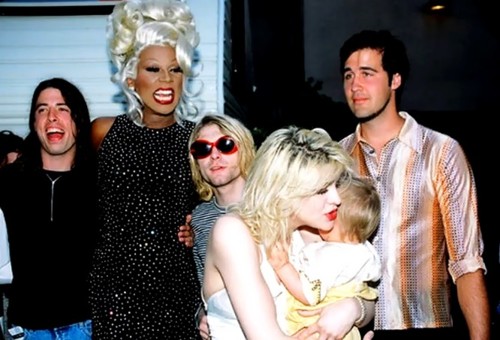 All of my teenage fashion influences, in one photo. (source)